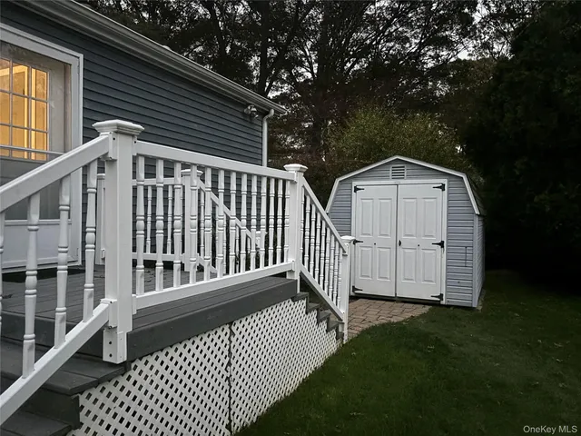 $329,999 | 1661 Old Country Road, Unit 506, Riverhead, NY 11901