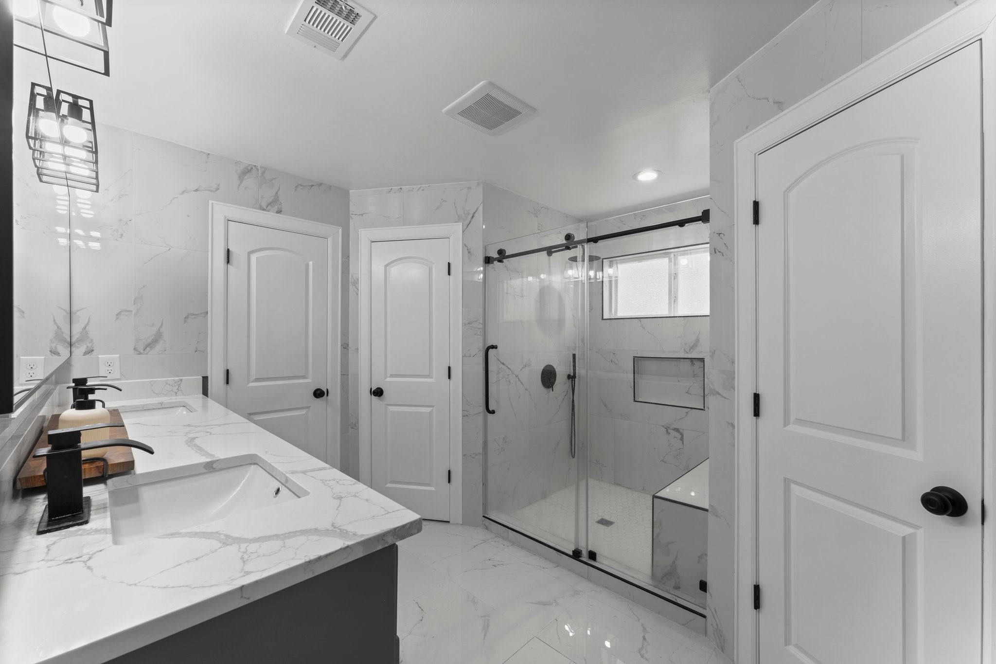 5207 Alamosa Lane Spring, TX 77379 - Photo 13 of 37 Master Bathroom