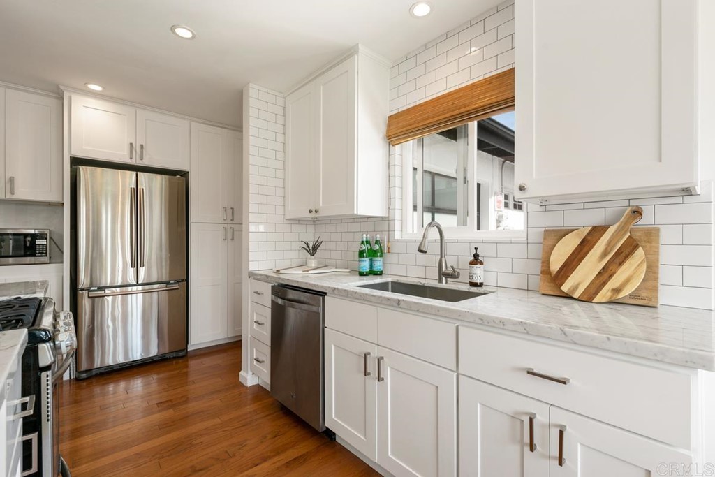 251 Rosebay Drive Encinitas, CA 92024 - Photo 13 of 31