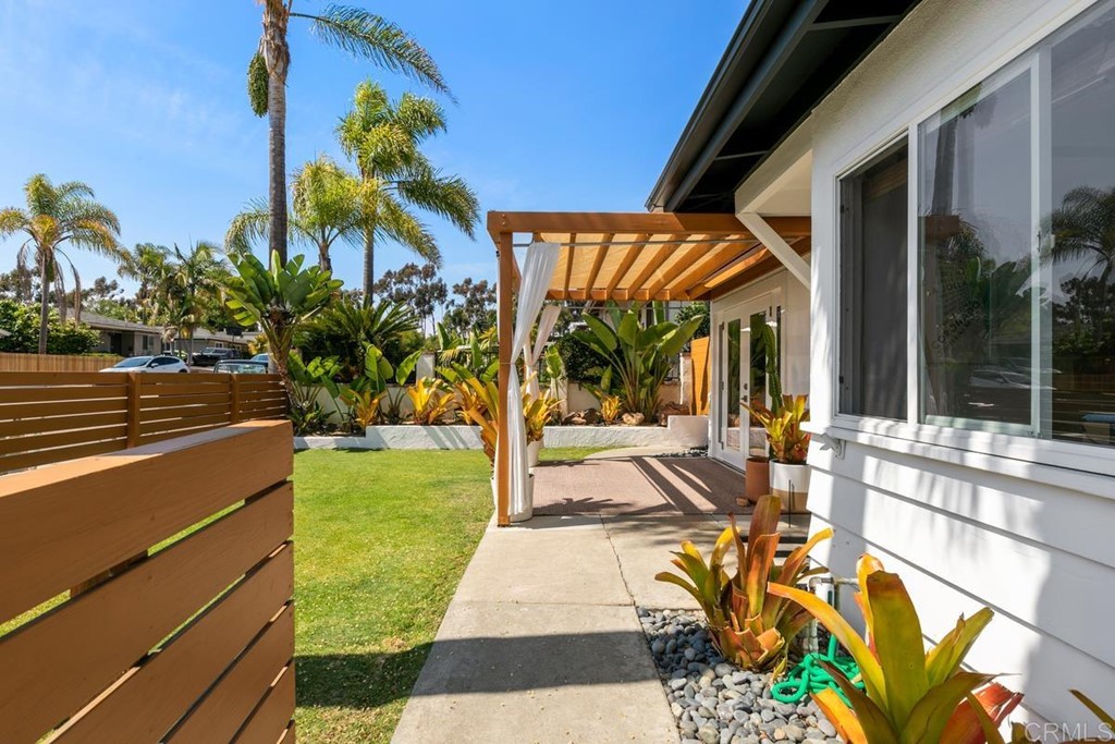 251 Rosebay Drive Encinitas, CA 92024 - Photo 4 of 31