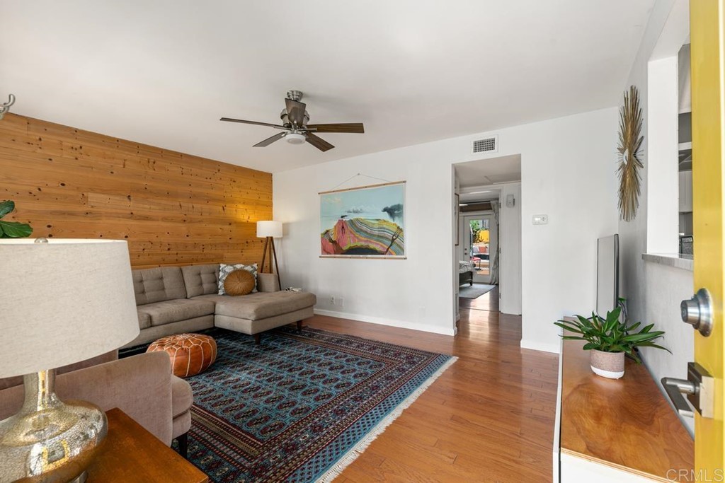 251 Rosebay Drive Encinitas, CA 92024 - Photo 8 of 31