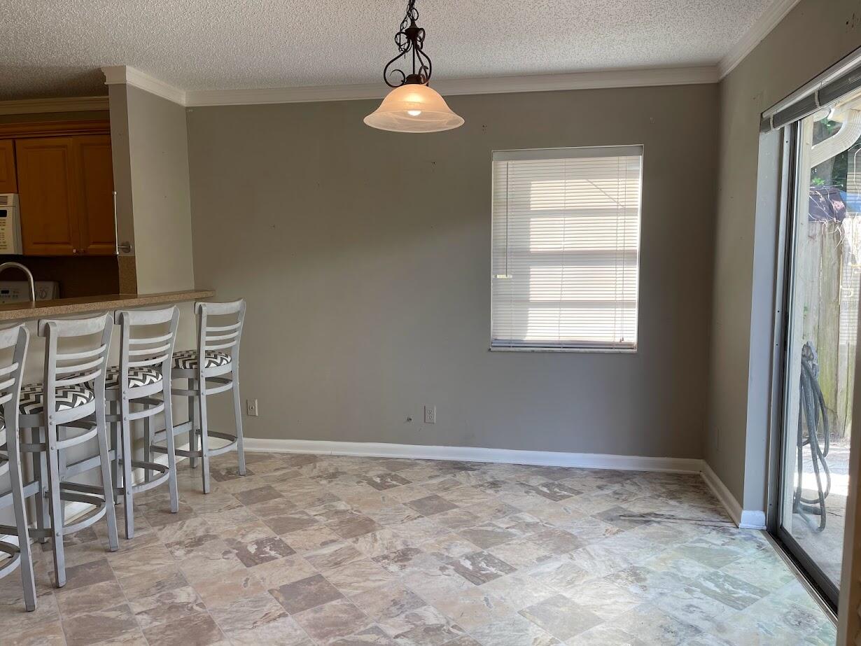 1001 Comanche Street Jupiter, FL 33458 - Photo 11 of 35 Dining Area