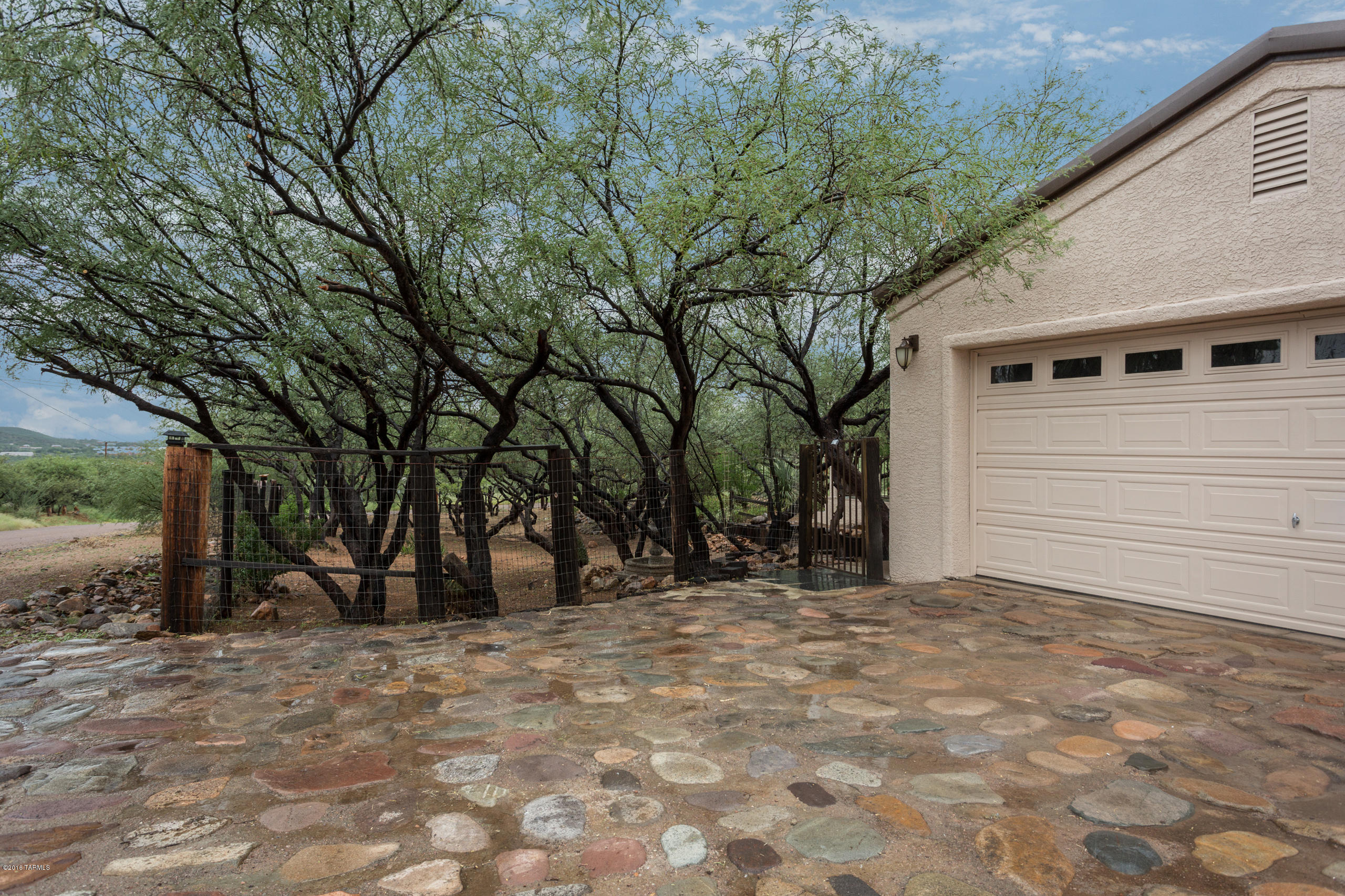 218 Camino Mirador Rio Rico, AZ 85648 - Photo 3 of 21