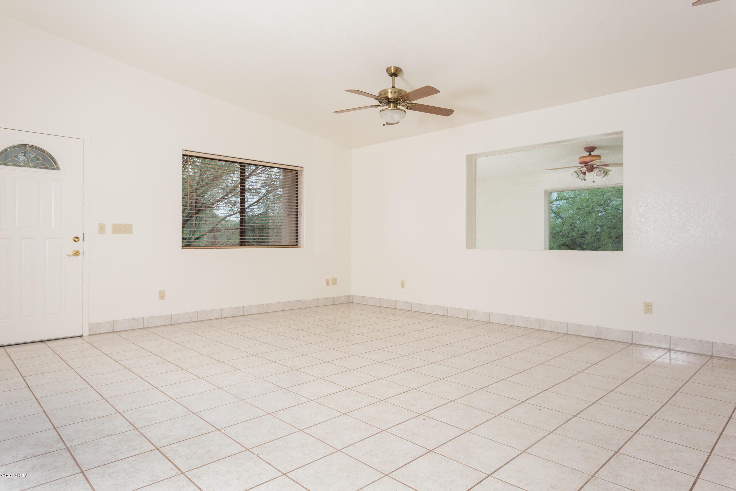 218 Camino Mirador Rio Rico, AZ 85648 - Photo 4 of 21