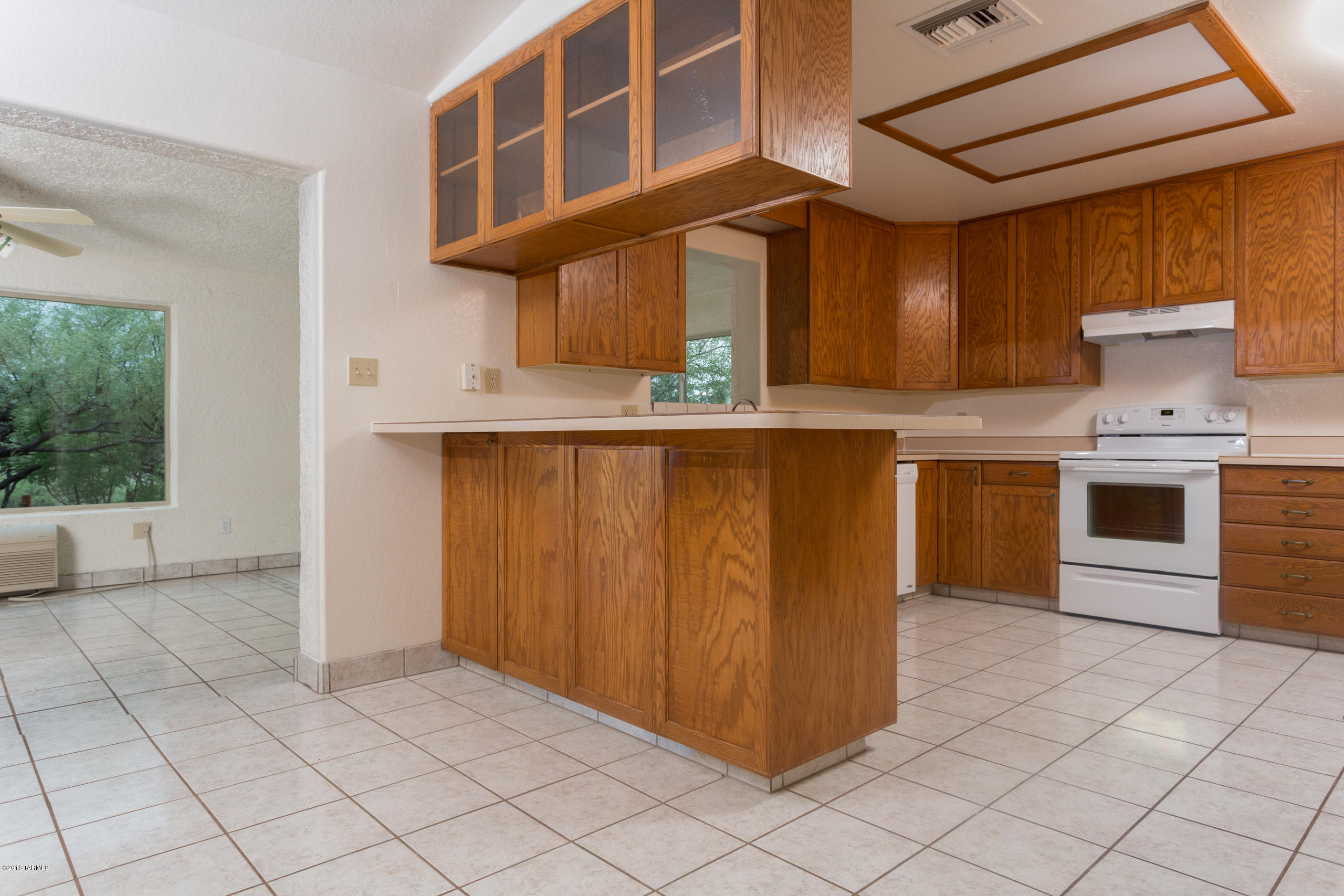 218 Camino Mirador Rio Rico, AZ 85648 - Photo 5 of 21