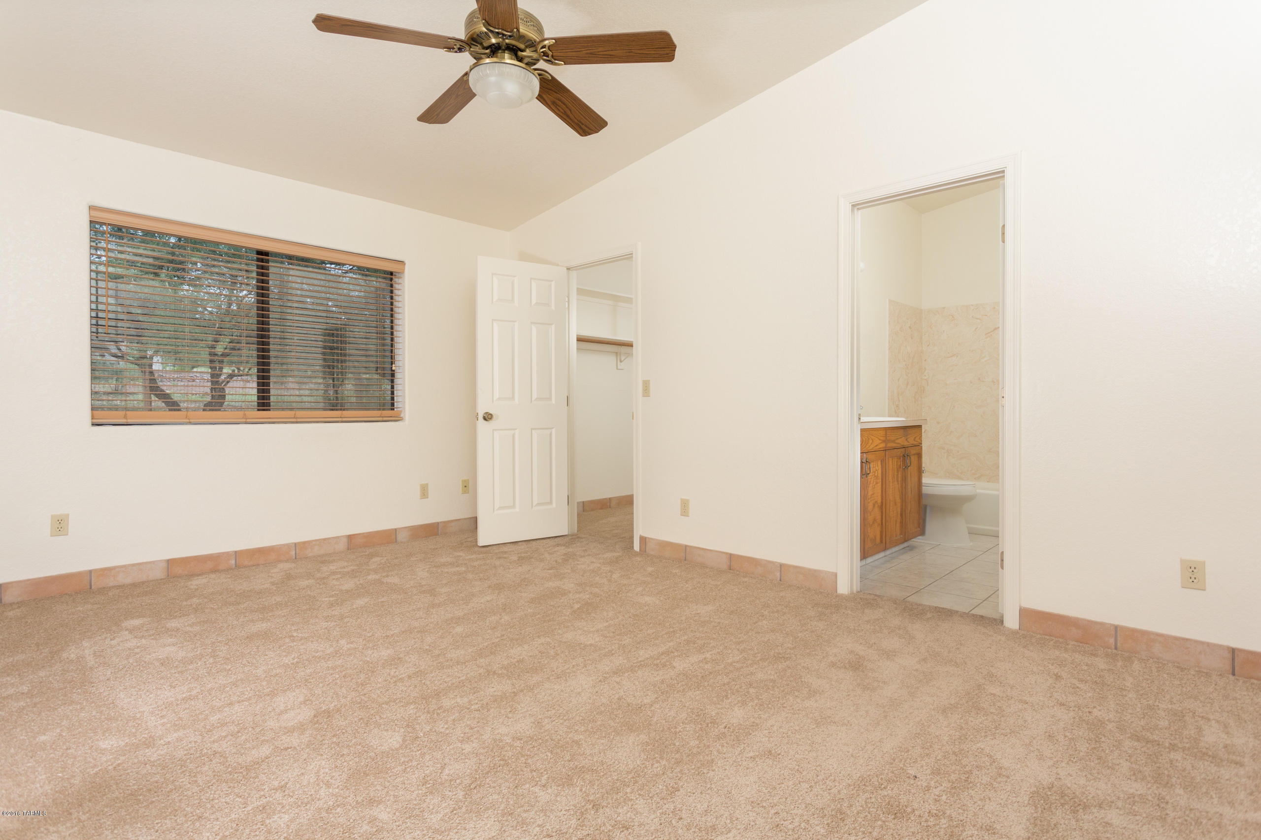 218 Camino Mirador Rio Rico, AZ 85648 - Photo 7 of 21