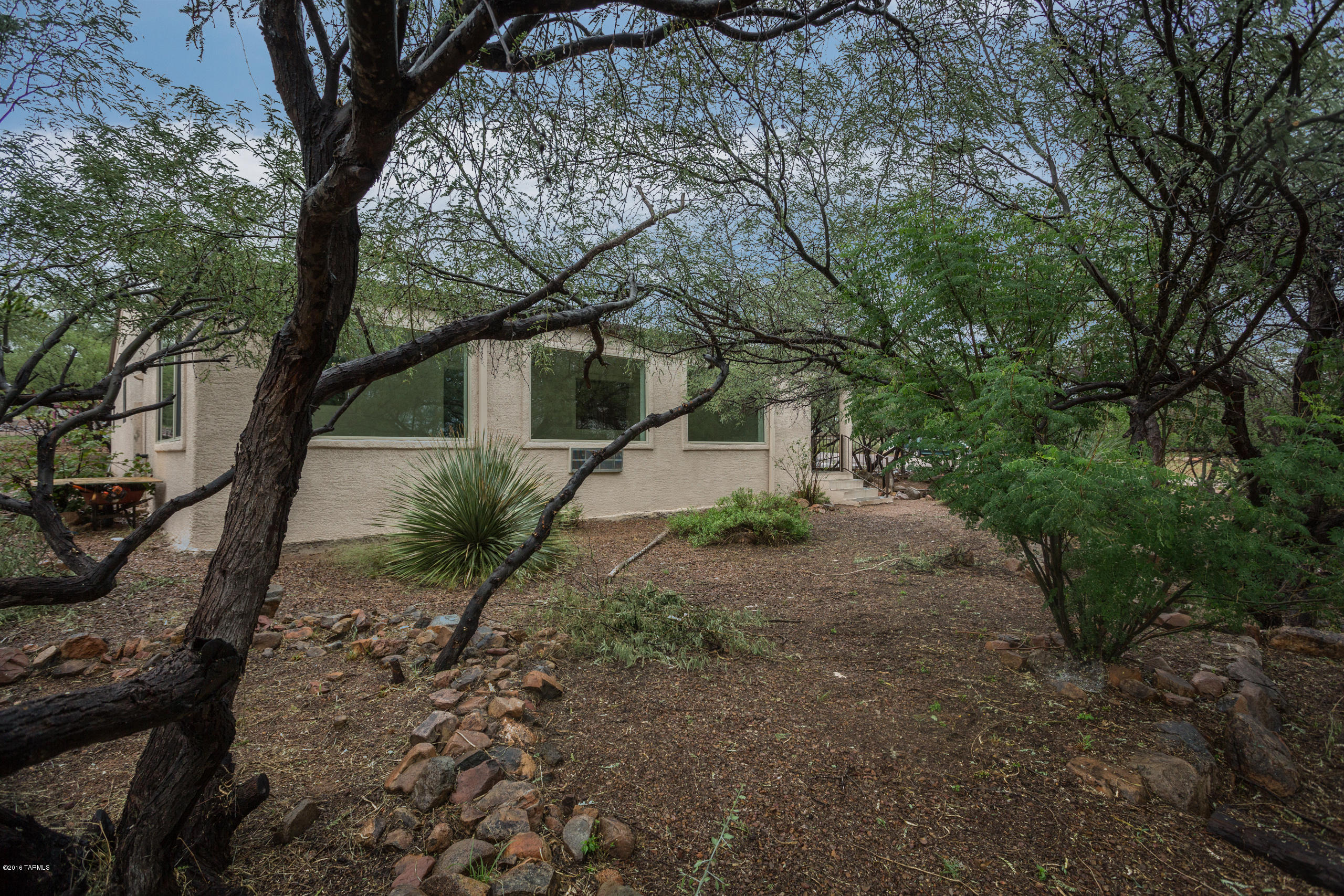 218 Camino Mirador Rio Rico, AZ 85648 - Photo 8 of 21