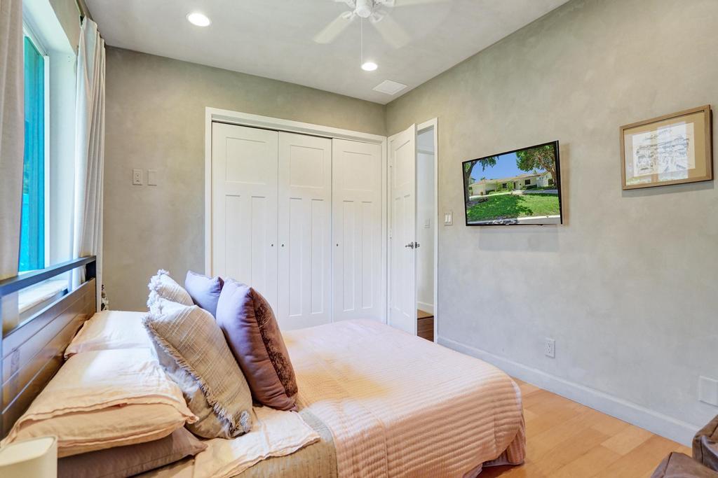 5 Gatehouse Road Sea Ranch Lakes, FL 33308 - Photo 47 of 82 DSC00820