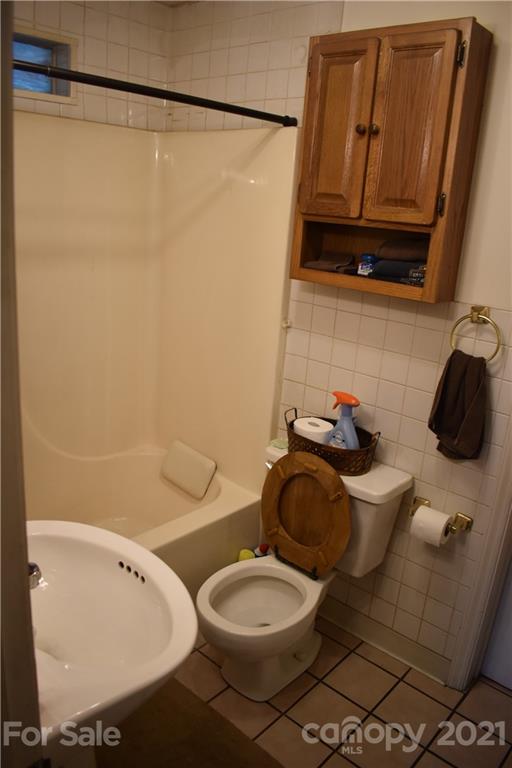 1081 Goose Creek Road Marion, NC 28752 - Photo 14 of 31 Gallery Image 14