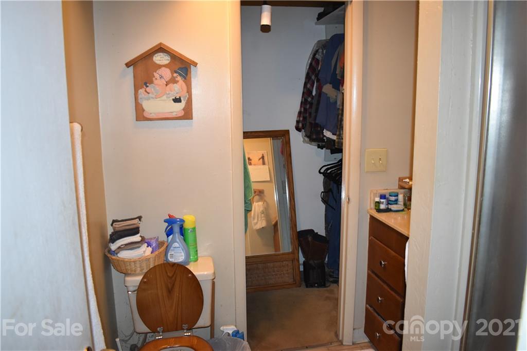 1081 Goose Creek Road Marion, NC 28752 - Photo 15 of 31 Gallery Image 15
