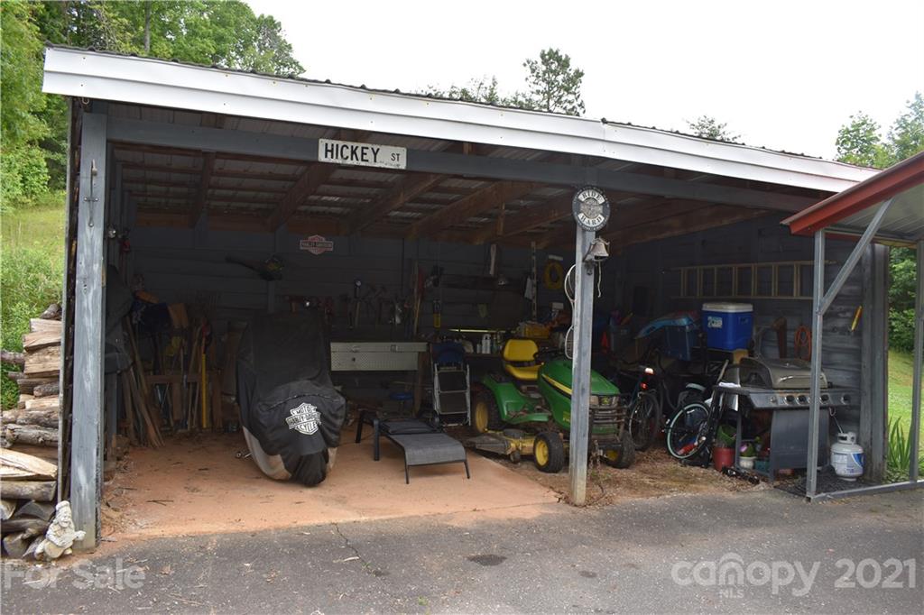 1081 Goose Creek Road Marion, NC 28752 - Photo 17 of 31 Gallery Image 17