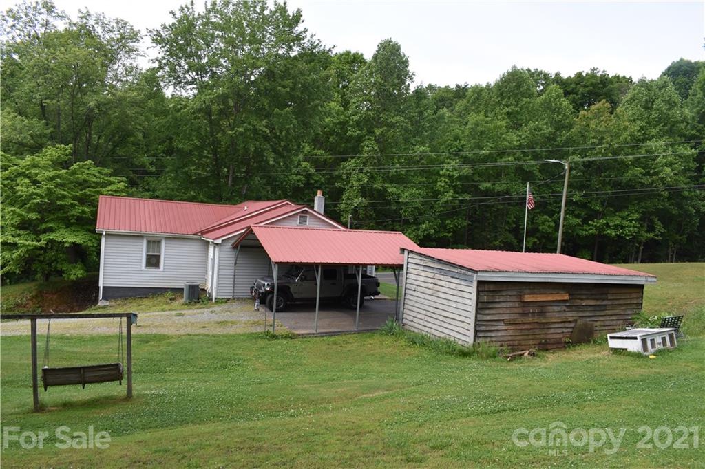 1081 Goose Creek Road Marion, NC 28752 - Photo 23 of 31 Gallery Image 23