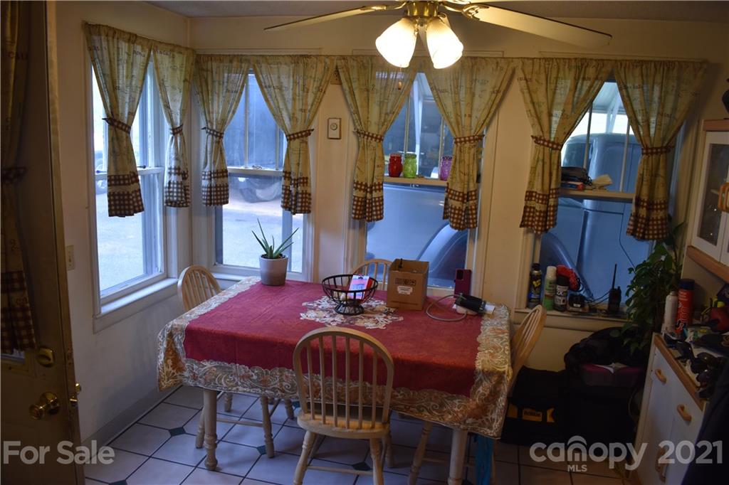 1081 Goose Creek Road Marion, NC 28752 - Photo 10 of 31 Gallery Image 10