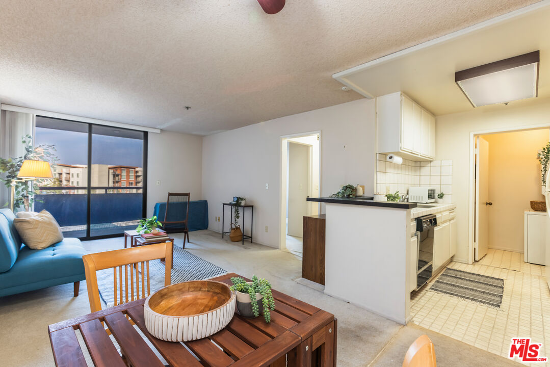 222 South Central Avenue, Unit 315 Los Angeles, CA 90012 - Photo 6 of 22 a outdoor space with furniture