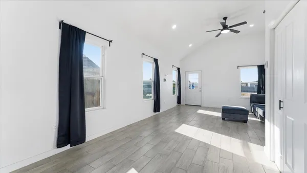 $2,000 | 1428 Road 5607 Cleveland Tx 77327, Cleveland, TX 77327