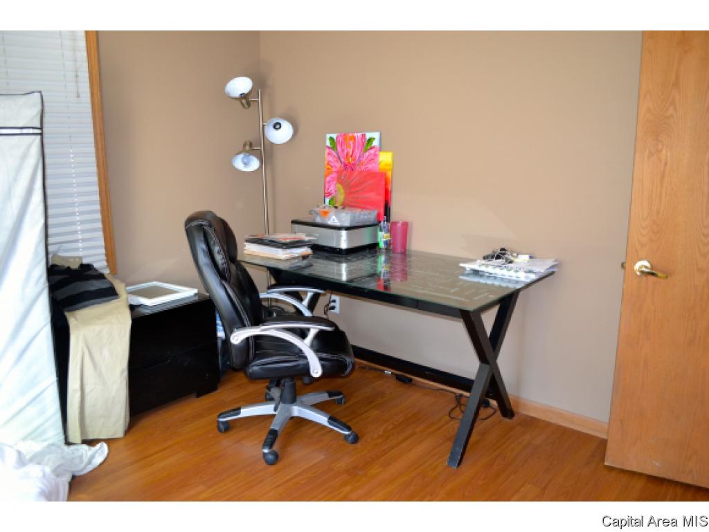 2801 South Walnut Street Springfield, IL 62704 - Photo 6 of 8