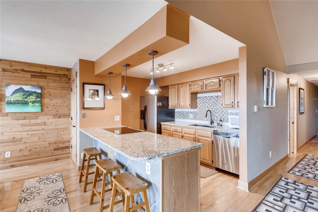 325 Four O'clock Road, Unit 304 Breckenridge, CO 80424 - Photo 10 of 29 Gallery Image 10