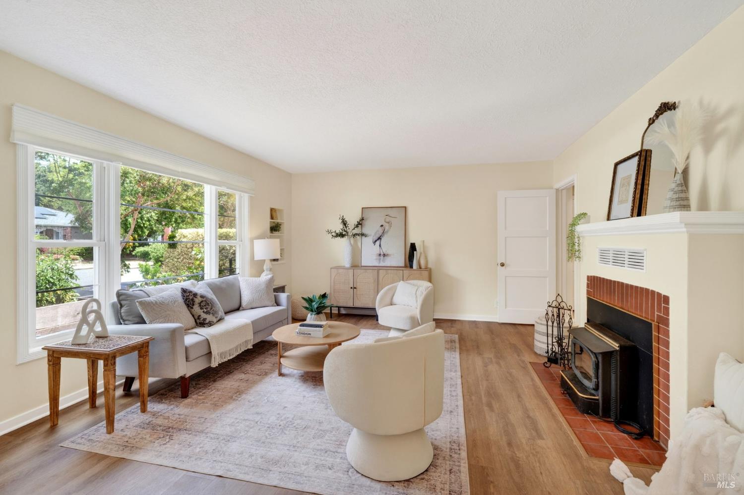 2022 Augustan Avenue Santa Rosa, CA 95404 - Photo 3 of 30