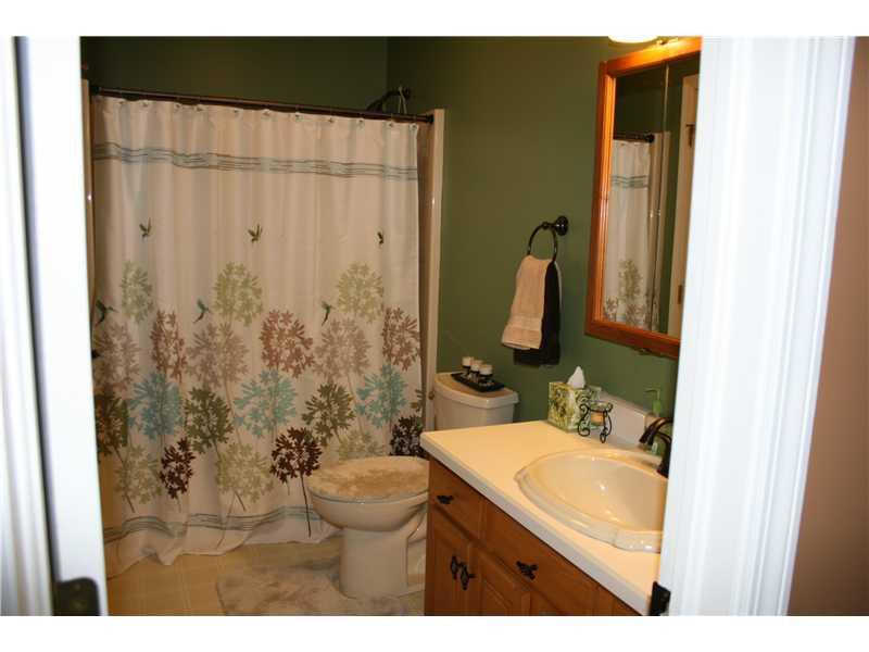 136 Maple Grove Drive Butler, PA 16001 - Photo 14 of 18 Full Bath.