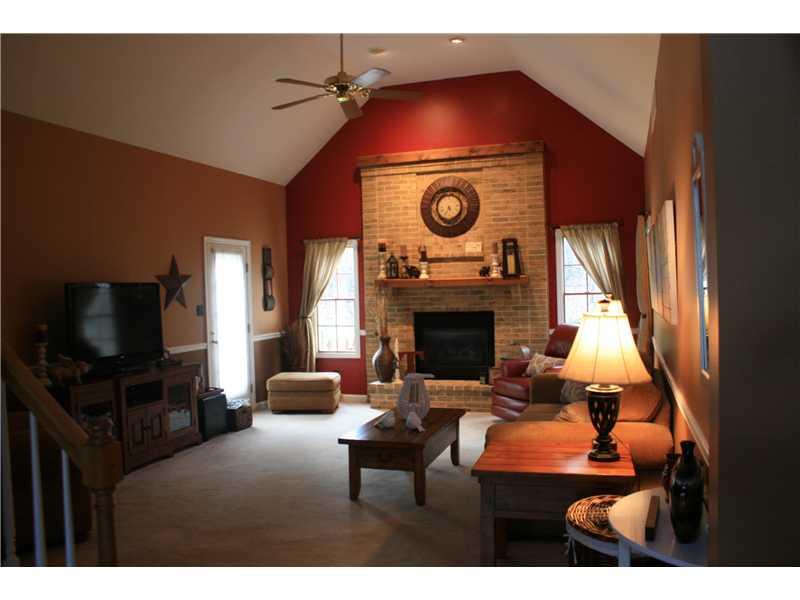 136 Maple Grove Drive Butler, PA 16001 - Photo 3 of 18 Family Room.