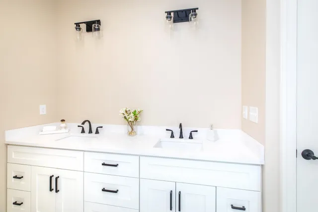 $1,349,000 | 465 Ocean Boulevard, Unit 301, Hampton, NH 03842