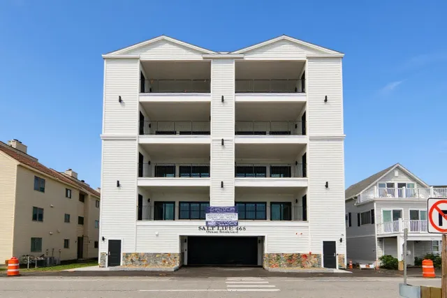 $1,349,000 | 465 Ocean Boulevard, Unit 301, Hampton, NH 03842