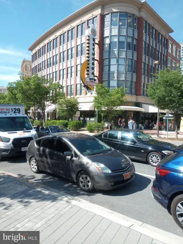 $729,000 | 6630 Hillandale Road, Unit 56, Chevy Chase, MD 20815