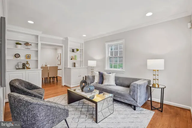 $729,000 | 6630 Hillandale Road, Unit 56, Chevy Chase, MD 20815