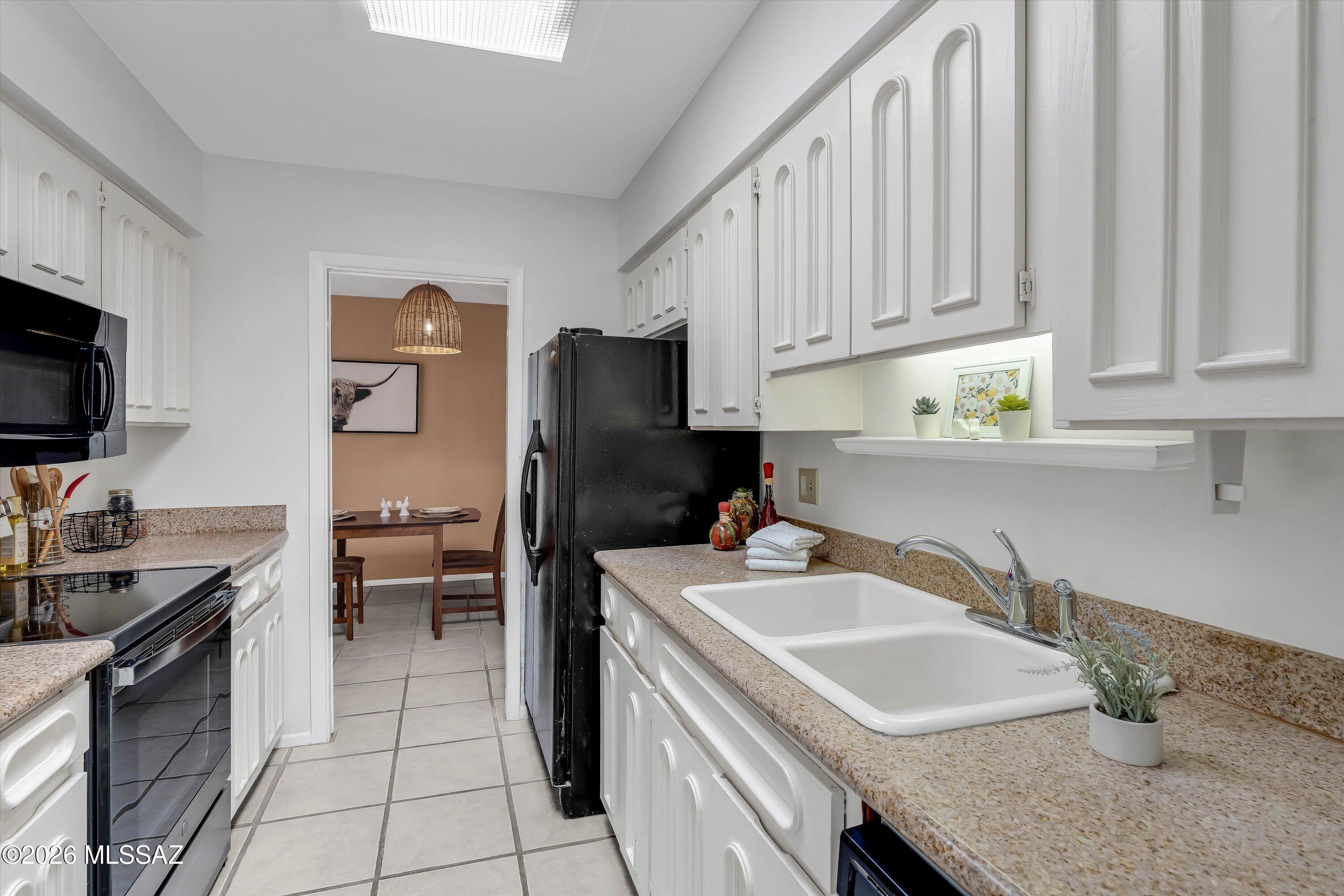 9111 North Oracle Road, Unit 162 Oro Valley, AZ 85704 - Photo 10 of 39
