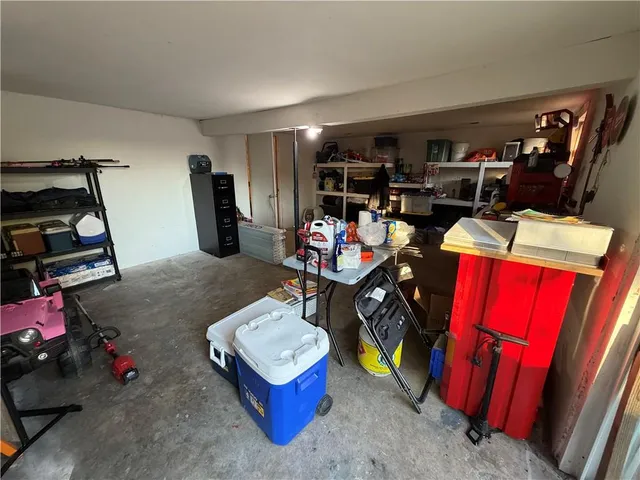 $205,000 | 810 Pine Street, Pleasant Hill, MO 64080