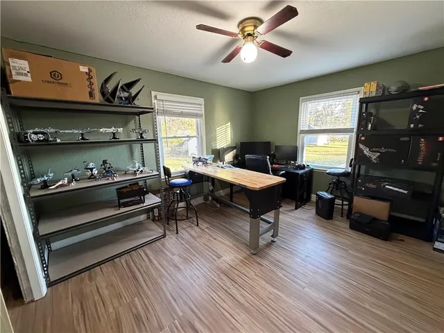 $205,000 | 810 Pine Street, Pleasant Hill, MO 64080