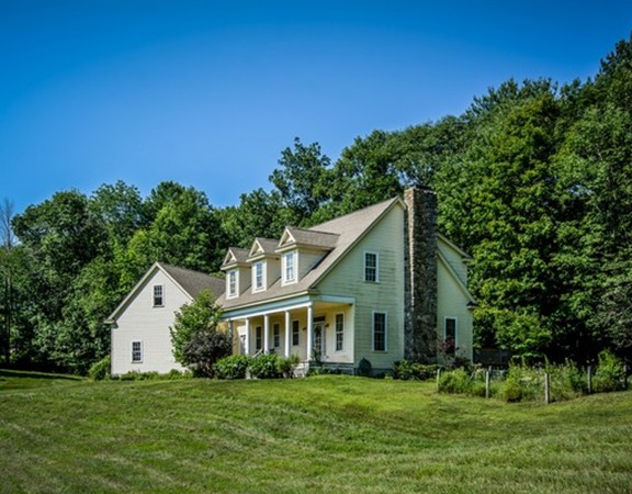 122 Mechanic Street Upton, MA 01568 - Photo 2 of 30 Gallery Image 2