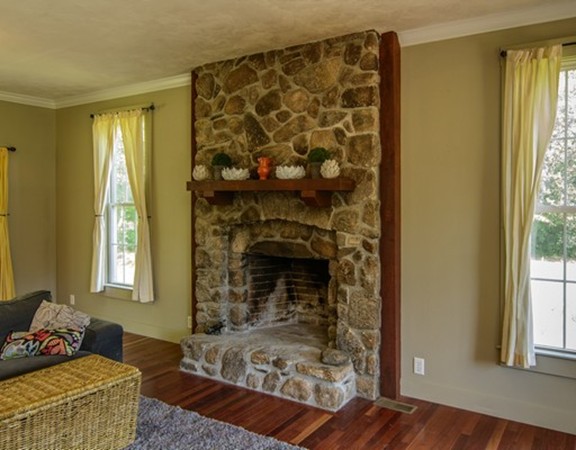 122 Mechanic Street Upton, MA 01568 - Photo 7 of 30 Gallery Image 7
