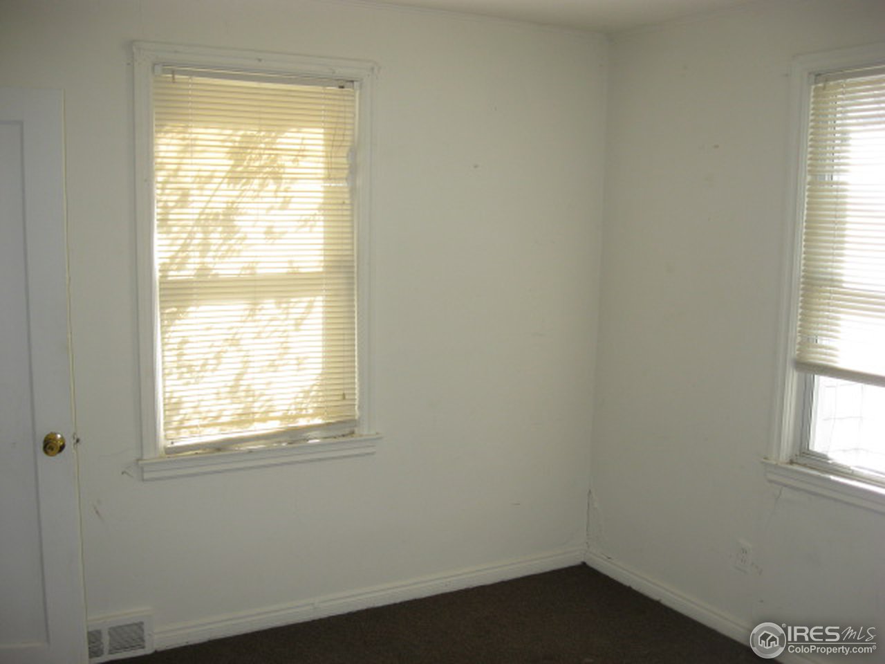525 Jackson Street Sterling, CO 80751 - Photo 7 of 9 a small space with a window