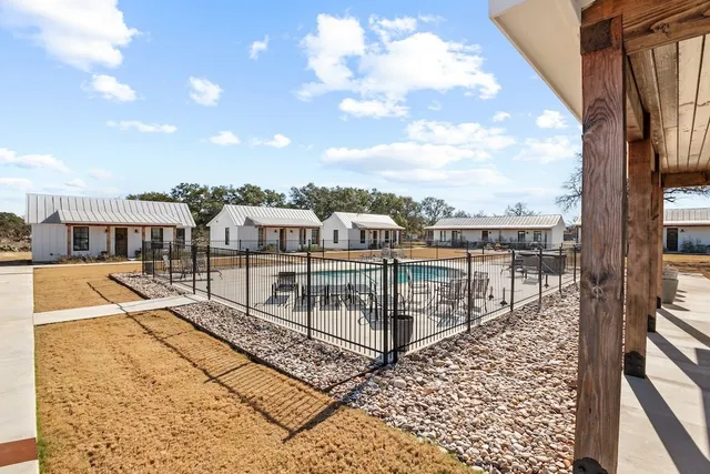 $7,498,000 | 146 Pehl Farm Lane, Fredericksburg, TX 78624