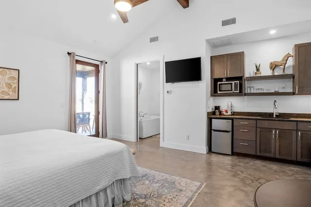 $7,498,000 | 146 Pehl Farm Lane, Fredericksburg, TX 78624