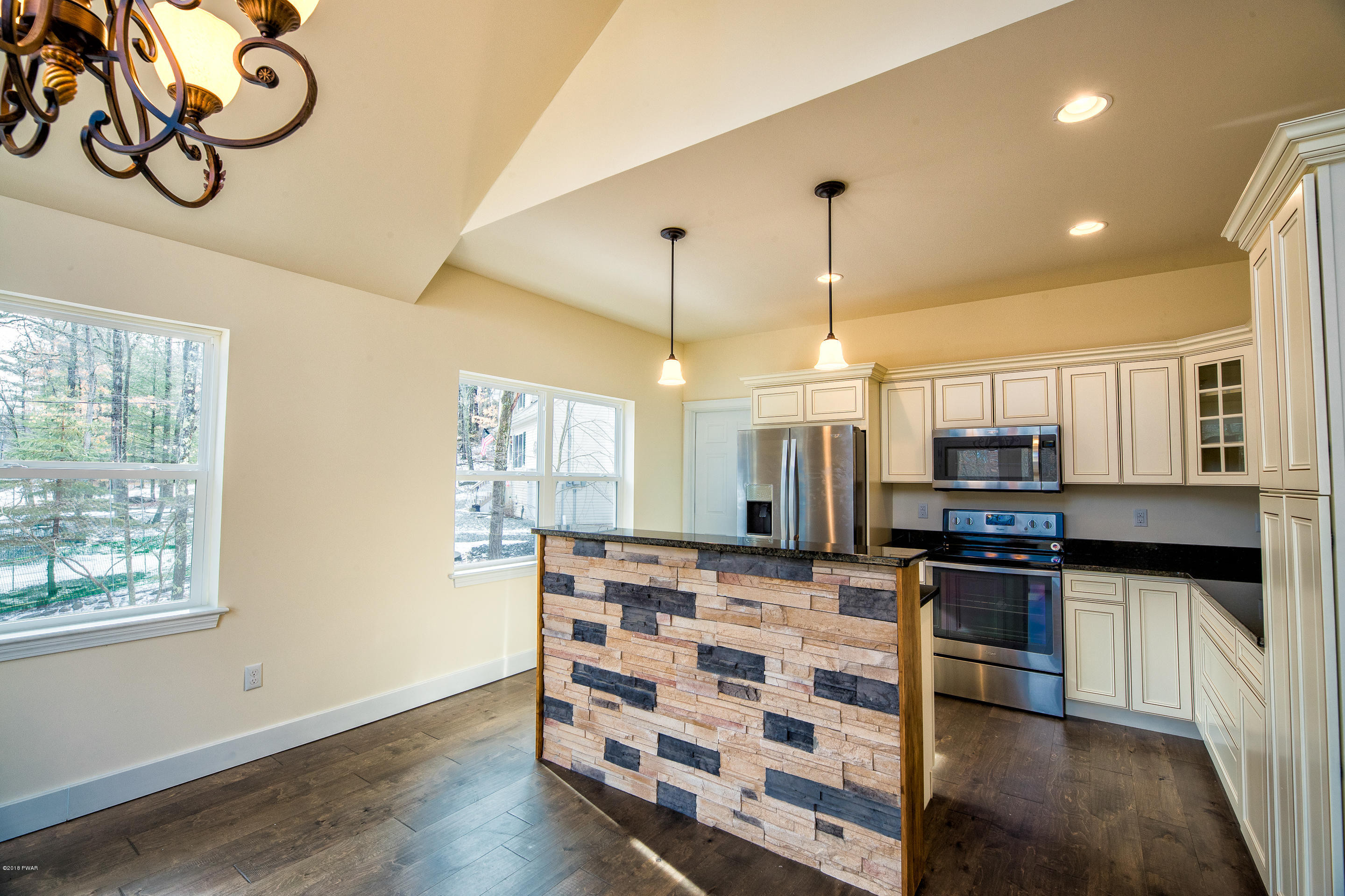 266 West Lakeview Road Lackawaxen, PA 18435 - Photo 12 of 18