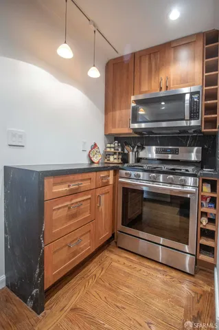 $825,000 | 2230 Pacific Avenue, Unit 101, San Francisco, CA 94115