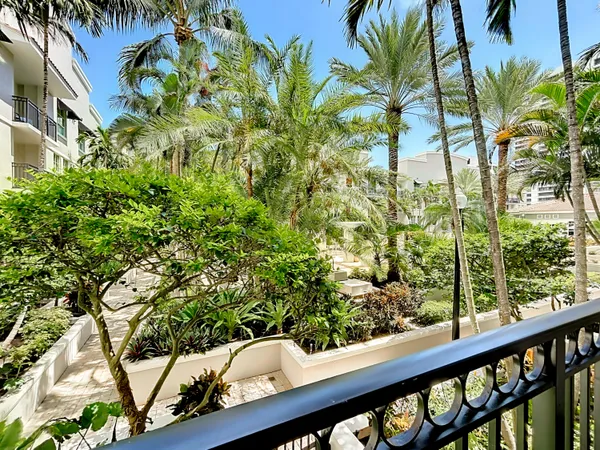 $4,000 | 600 South Dixie Highway, Unit 630, West Palm Beach, FL 33401