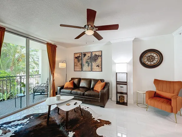 $4,000 | 600 South Dixie Highway, Unit 630, West Palm Beach, FL 33401