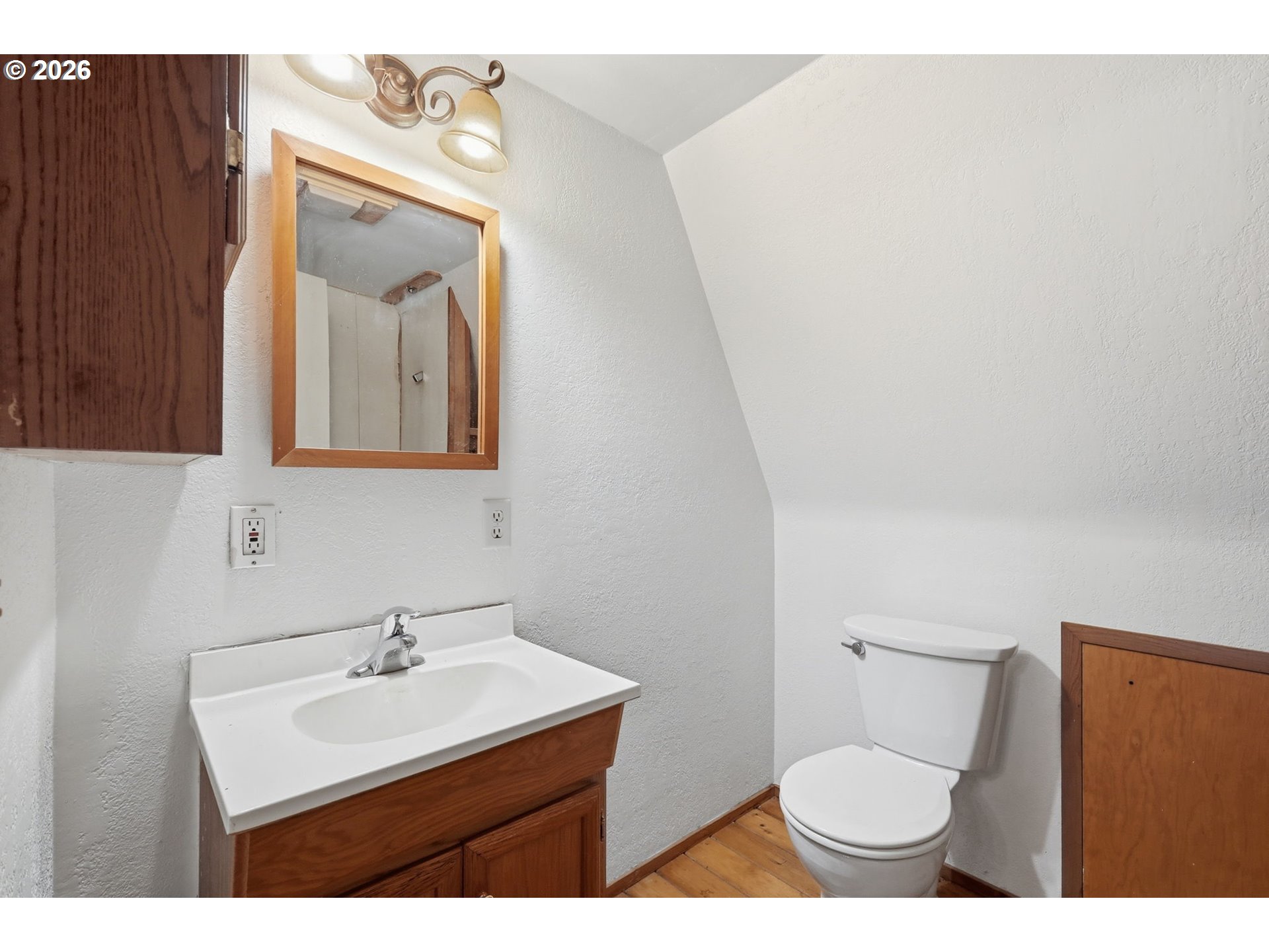 93156 Ewing Road Springfield, OR 97478 - Photo 40 of 47 Bathroom