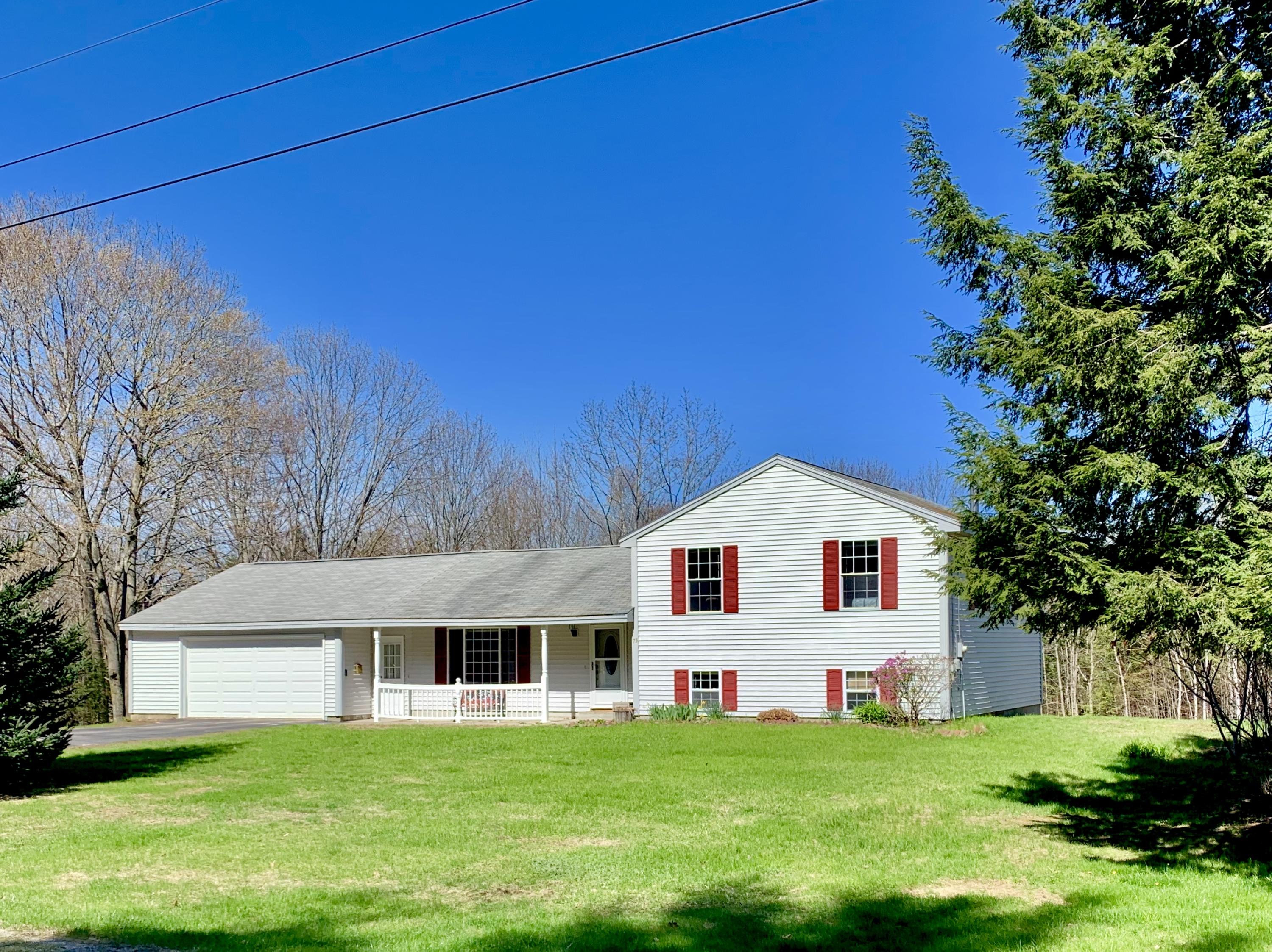 73 Fall Ridge Road Windham, ME 04062 - Photo 1 of 61 3F682990-AFBC-4FBF-B783-64C8B2E7C0A8