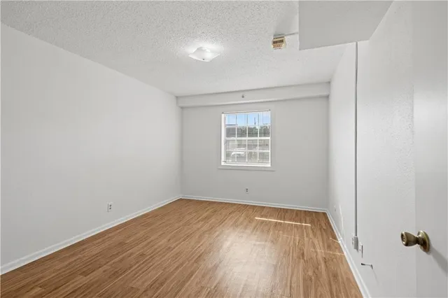 $1,200 | Undisclosed Address, Metairie, LA 70003