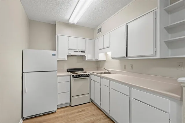 $1,200 | Undisclosed Address, Metairie, LA 70003