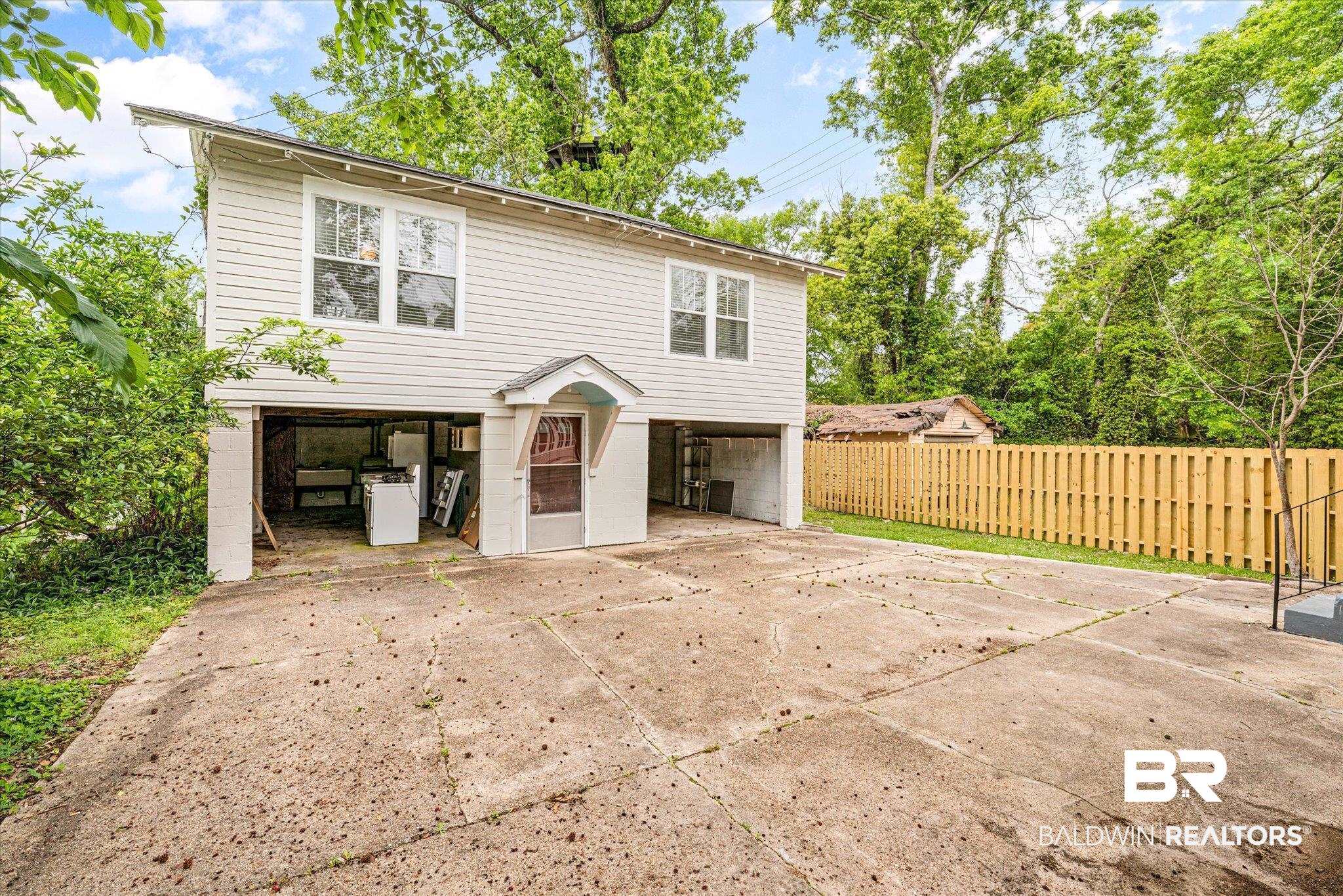 156 South Monterey Street Mobile, AL 36604 - Photo 16 of 33