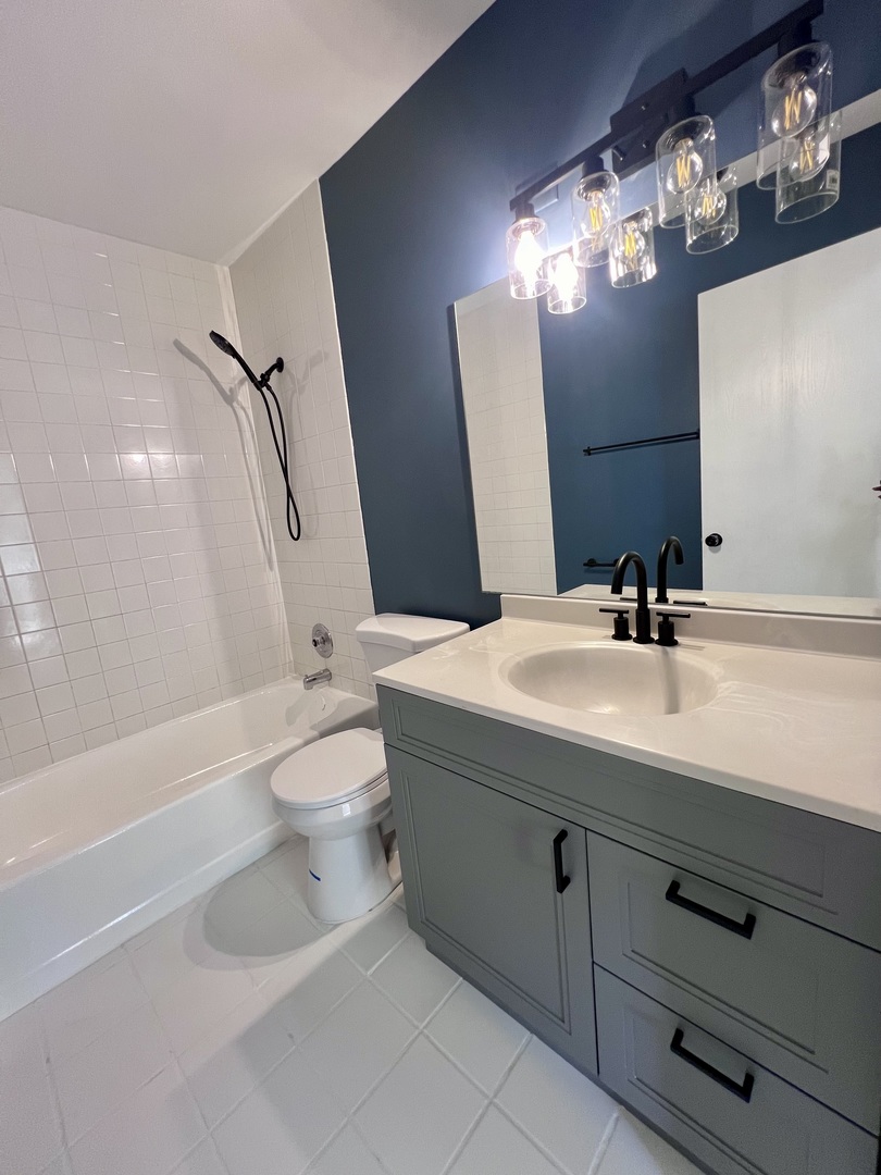 452 Park Ridge Lane, Unit D Aurora, IL 60504 - Photo 10 of 13 Gallery Image 10