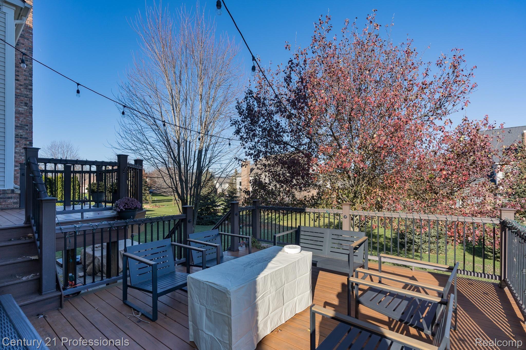 4245 Holly Lane Rochester, MI 48306 - Photo 42 of 48 multi level trex deck.jpg