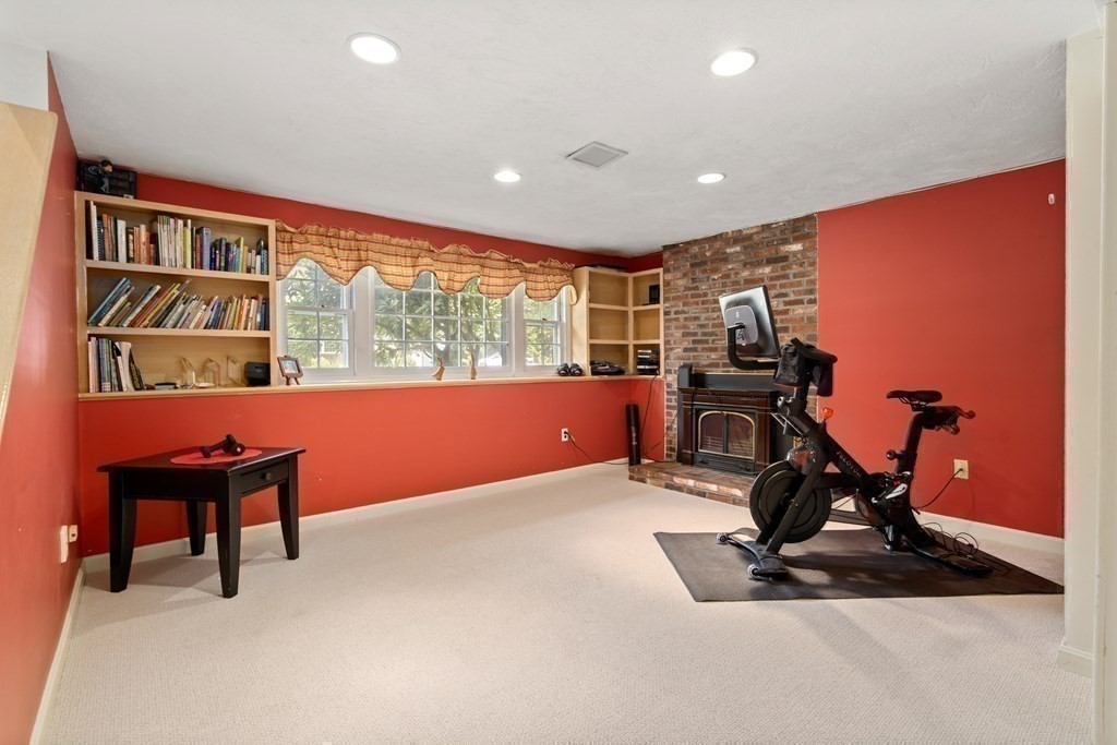 147 Standish Road Needham, MA 02492 - Photo 13 of 21 Gallery Image 13