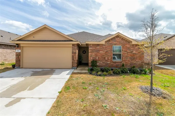 $299,000 | 1905 Skylar Lane, Cleburne, TX 76033
