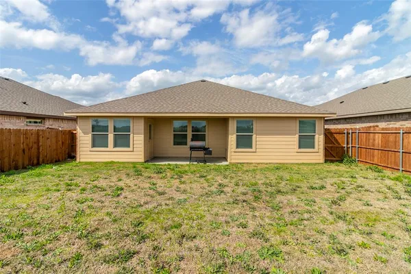 $299,000 | 1905 Skylar Lane, Cleburne, TX 76033